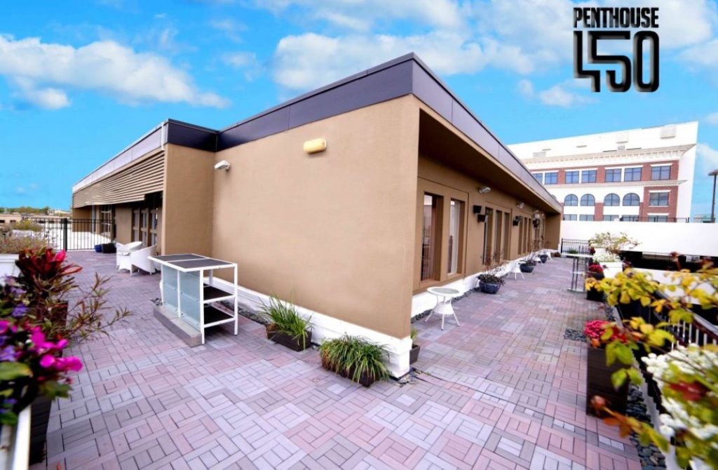423e-outside-balcony